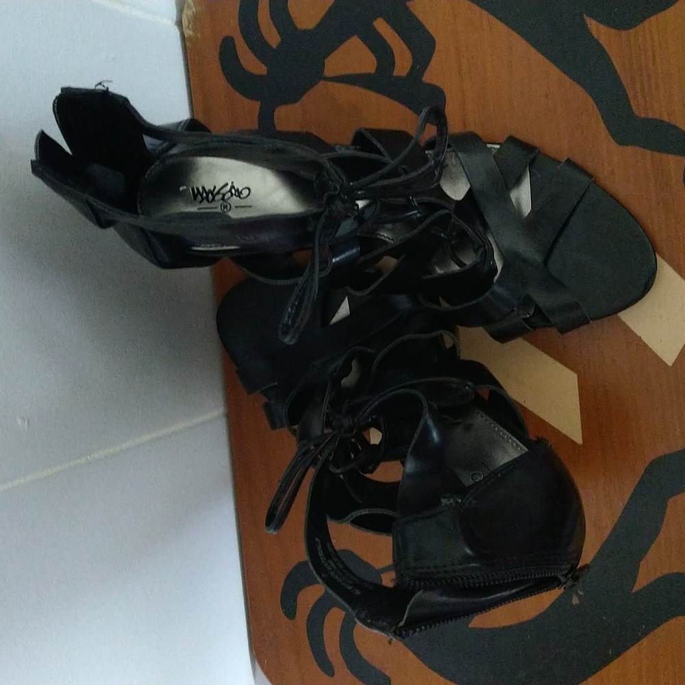 Wasomo ladies ankle strap heels. Size 7,